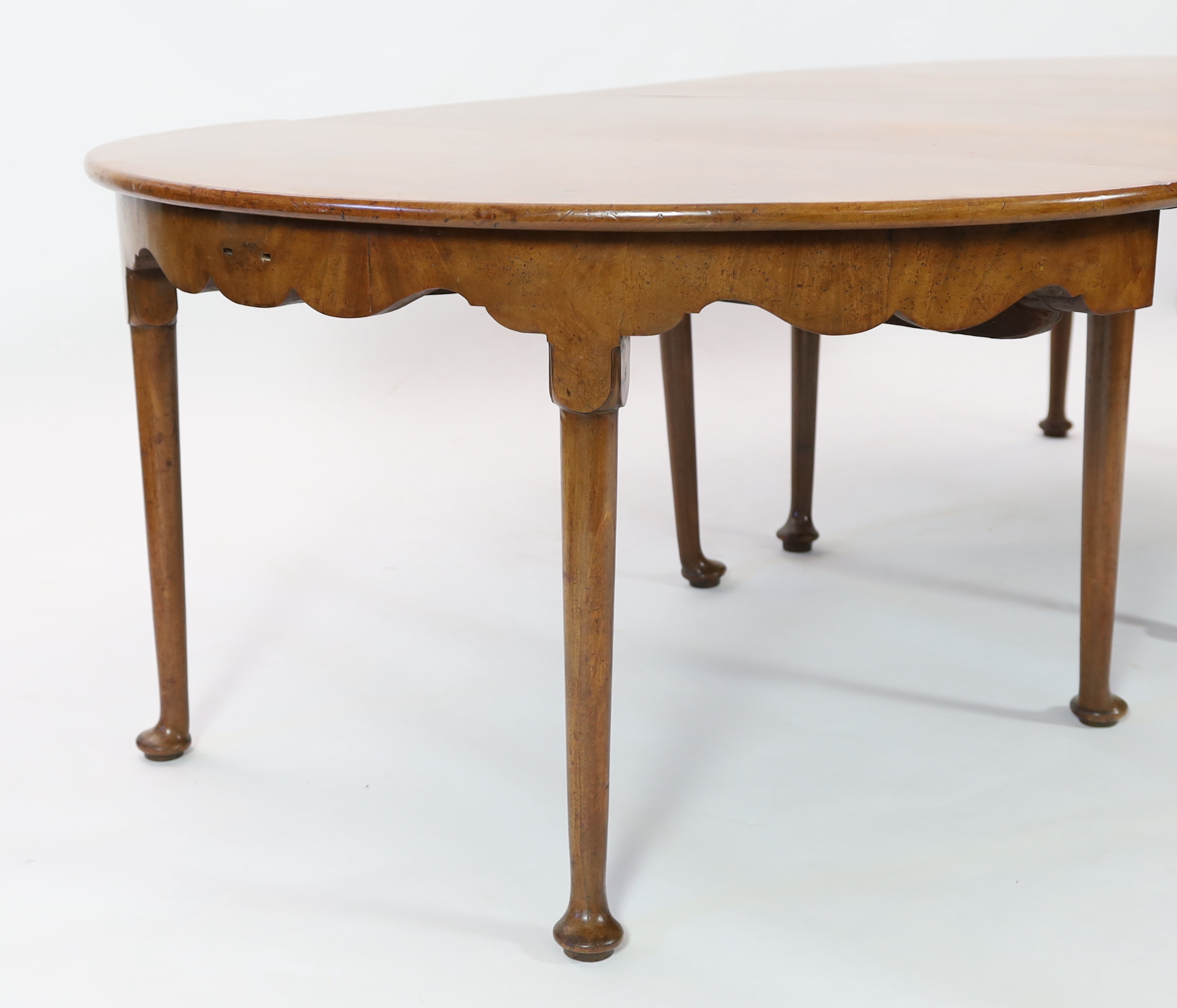 A George II mahogany extending dining table, extends to 230cm x 137cm